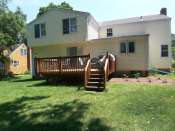 glastonbury composite deck with cool stairs before