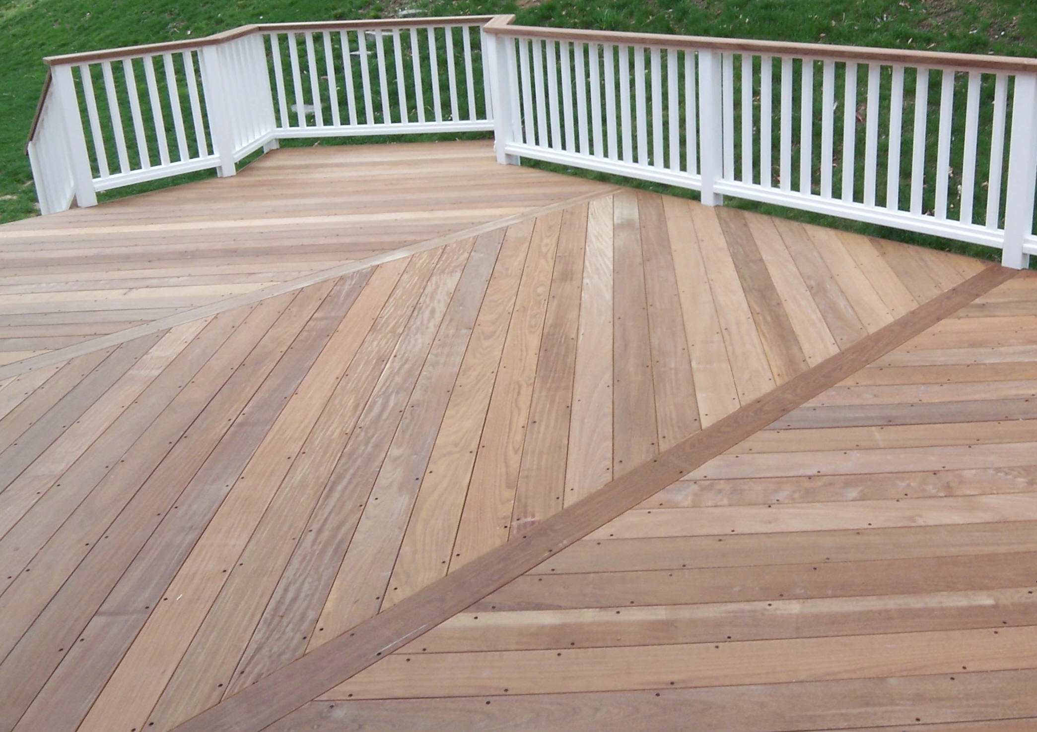 ipe deck 3 bays herringbone pattern